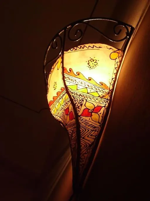 Charming Glicine And Azalea House Art And Colour With Lakeview Apartment