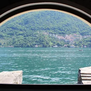 House On The Shore Of Apartment