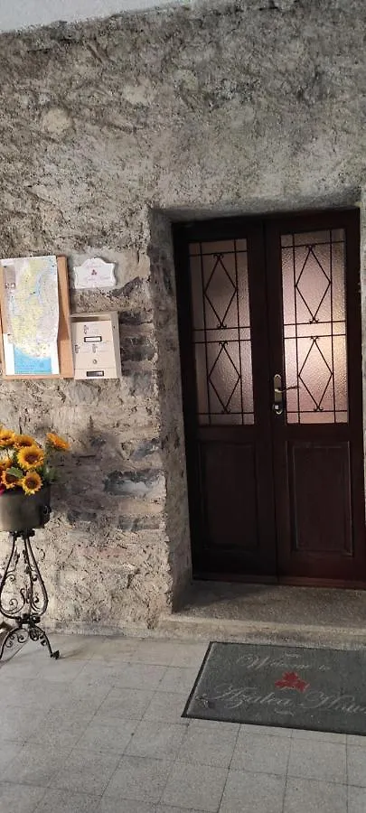 Charming Glicine And Azalea House Art And Colour With Lakeview Cadenabbia